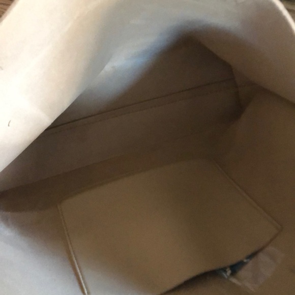 beige tote - Picture 7 of 7